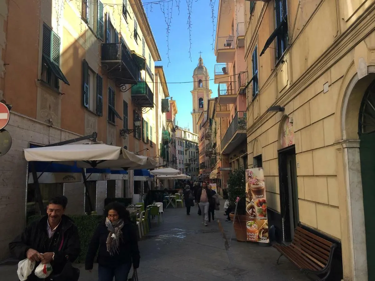 Spacious Luxury Apartment In Rapallo Center